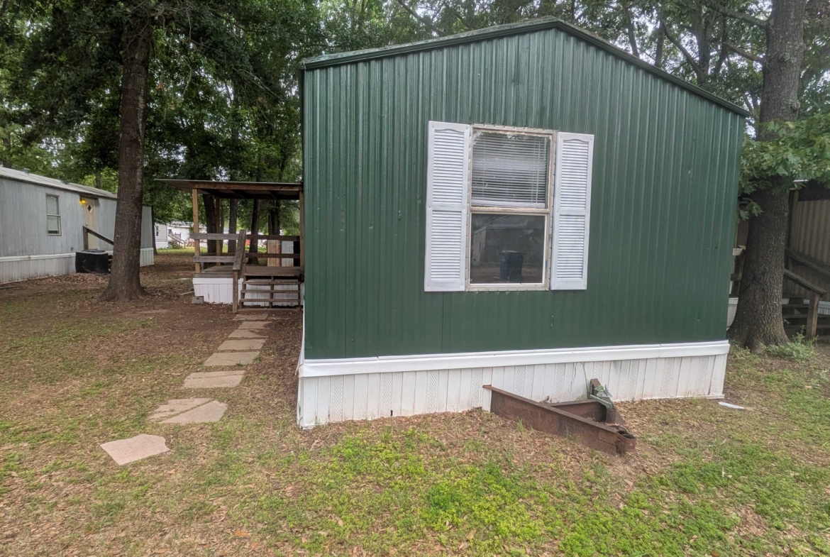 housing solutions, affordable homes, neighborhood amenities, quality mobile home living, family-friendly community neighborho