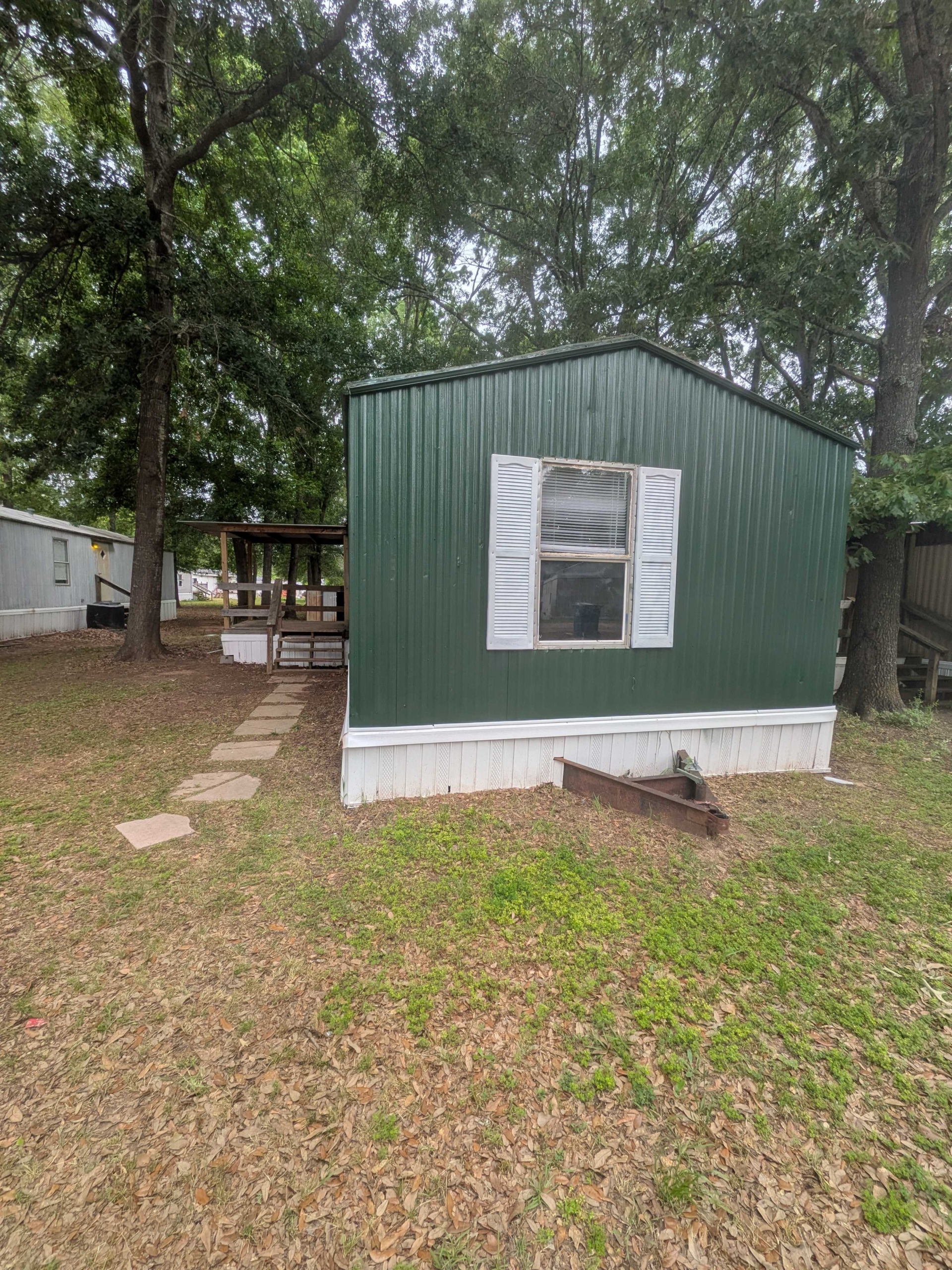 housing solutions, affordable homes, neighborhood amenities, quality mobile home living, family-friendly community neighborho