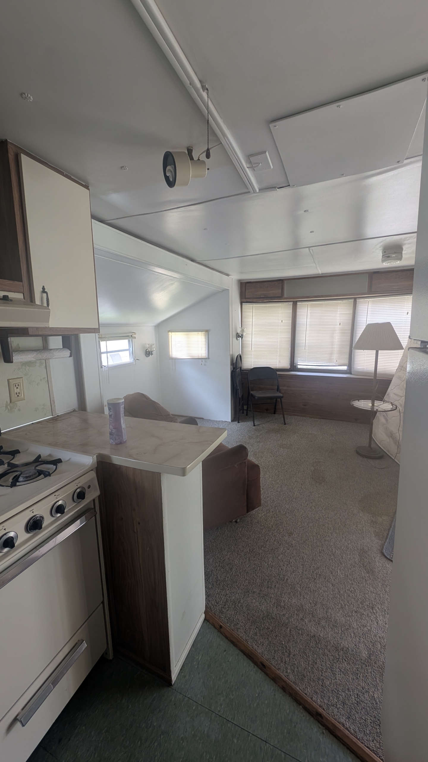 Hometown Communities, resident-focused living, resident-first community experience, neighborhood amenities, well-maintained h