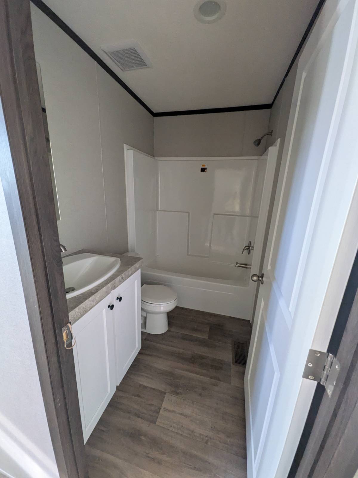 community management, manufactured homes, safe and welcoming neighborhoods, discover affordable community living, residential