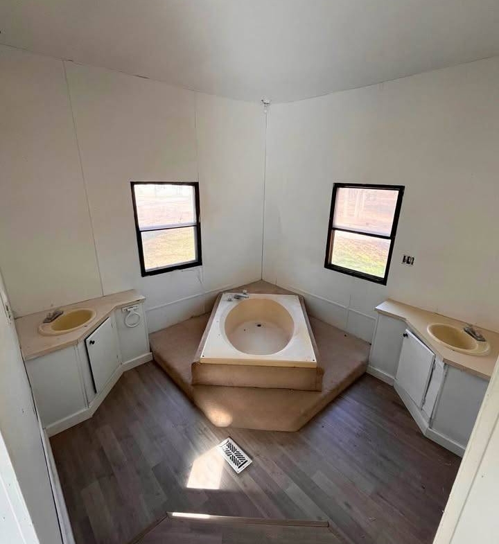 residential communities, discover affordable community living, manufactured homes, mobile homes, neighborhood living with val