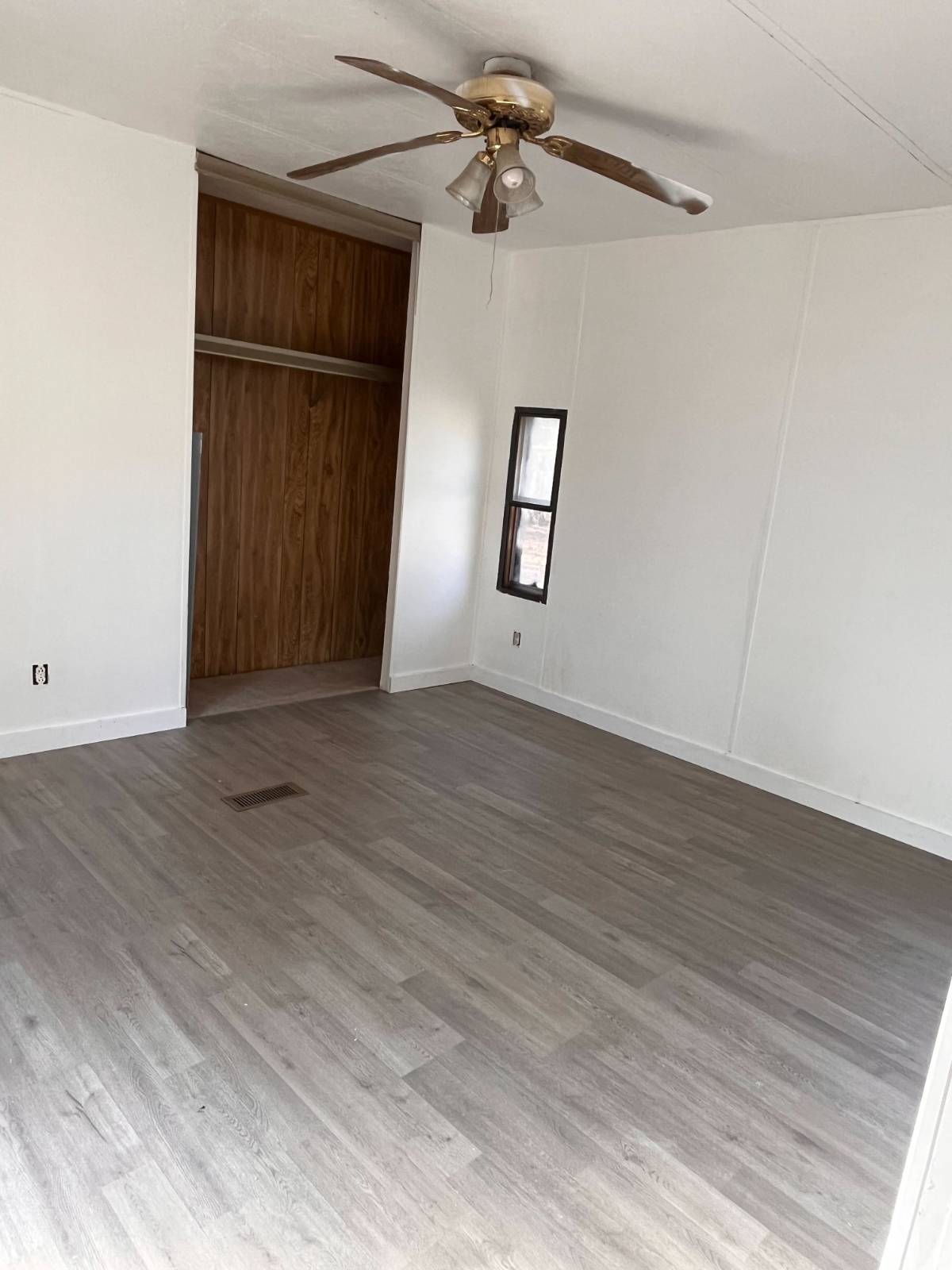 11639277-9VcWplyGWPTT8MKS.jpg affordable housing, Hometown Communities, homeownership opportunities, find your place at Hometown Communities, resident-firs