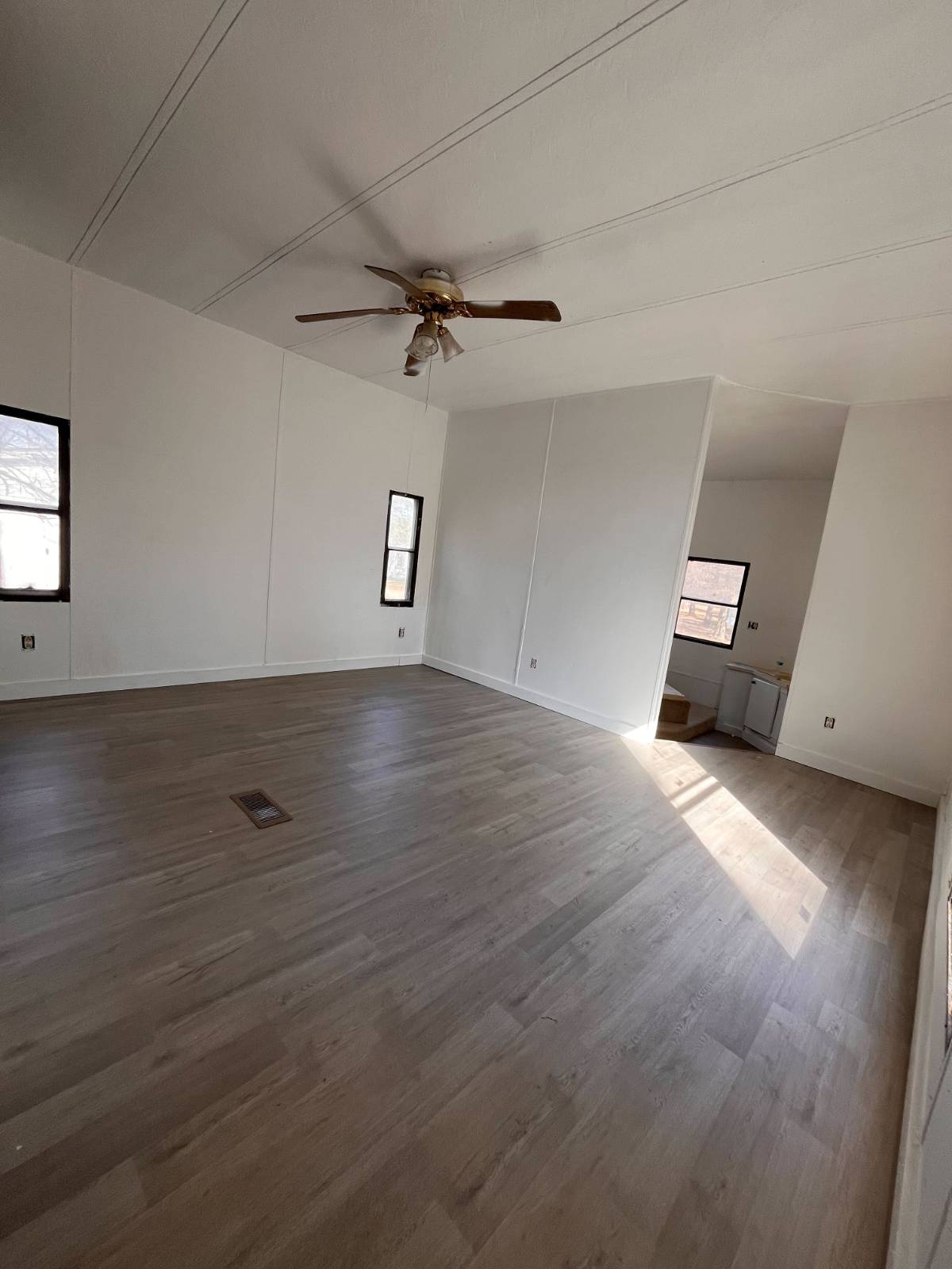 11639277-dLh7WKzDS1dPjds9.jpg resident-focused living, neighborhood amenities, well-maintained housing communities, community living made simple, community