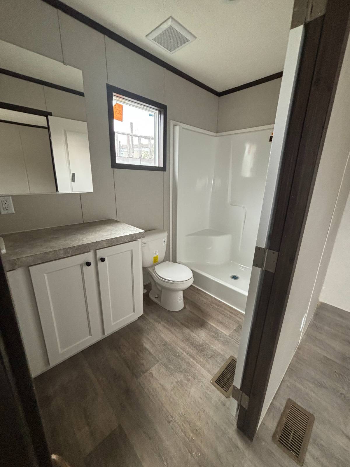 11639299-PJWfn7tFmMQClYym.jpg manufactured home communities, welcoming places to call home, quality housing, mobile home communities, safe and welcoming ne
