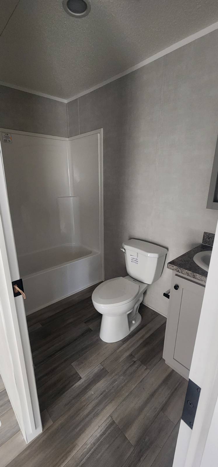 11639736-mvRFVVJHb6jHFNXd.jpg affordable homes, well-maintained housing communities, safe and welcoming neighborhoods, residential communities, local commu
