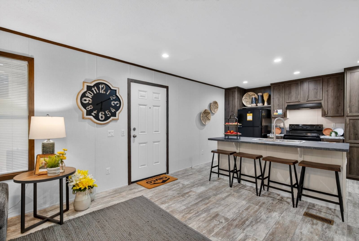 community living, family-friendly community neighborhoods, mobile homes, housing that fits your lifestyle, housing solutions