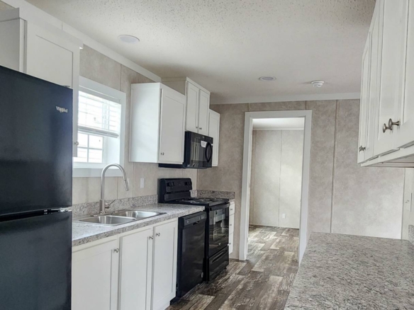 family-friendly neighborhoods, housing that fits your lifestyle, manufactured home communities, communities designed for ever