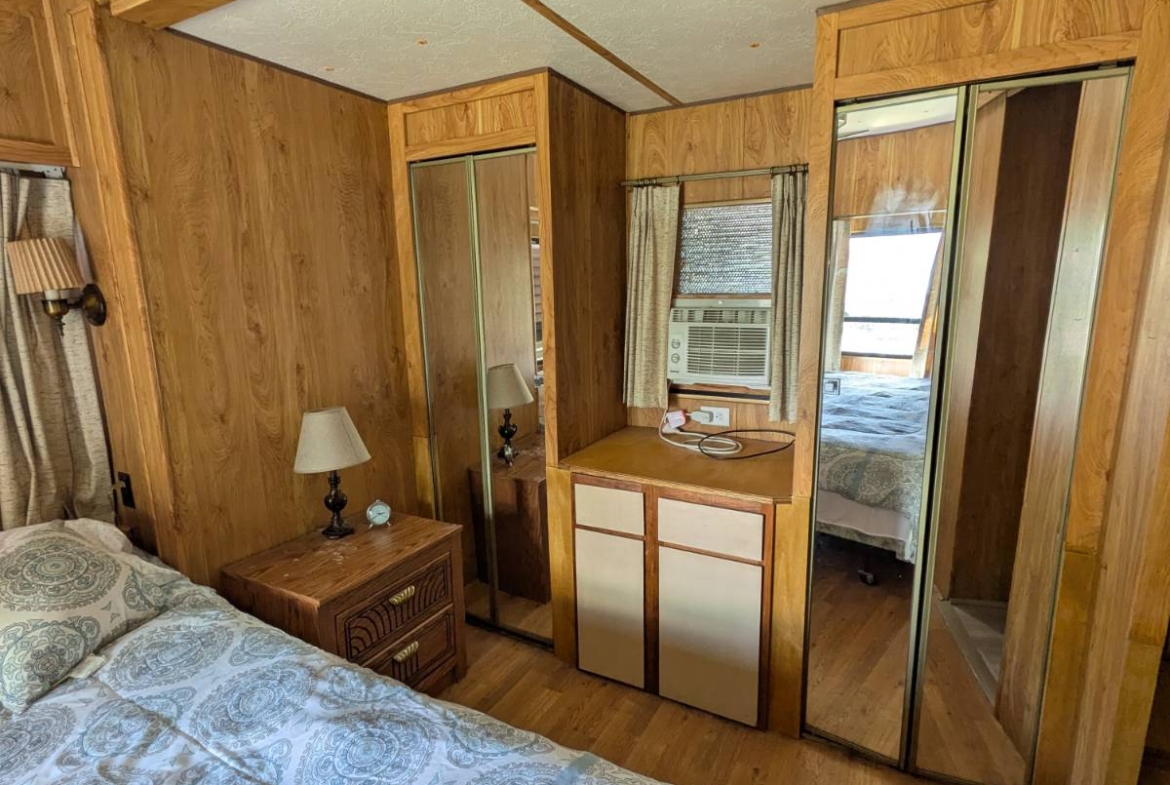 mobile home communities, welcoming neighborhoods, resident-focused living, comfortable and connected living, community living