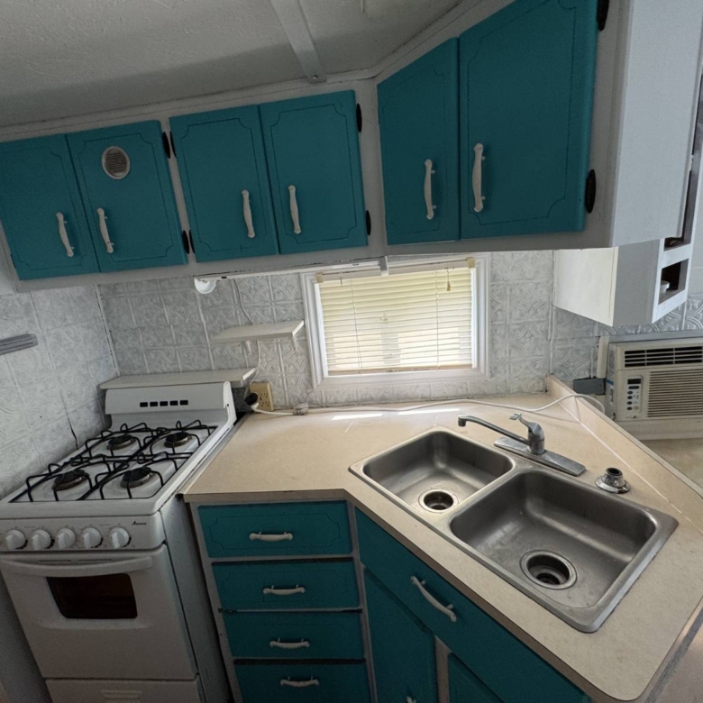 housing solutions, well-maintained housing communities, local communities, modern manufactured home living, family-friendly n