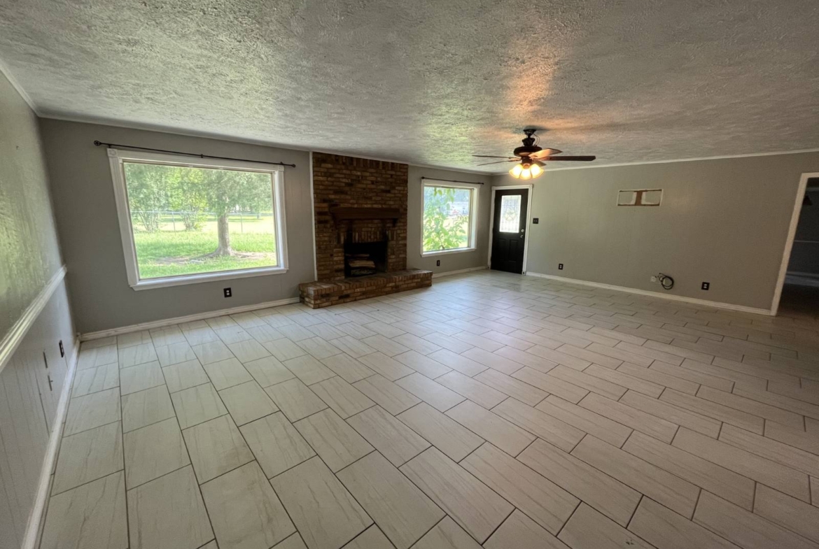 comfortable and connected living, residential communities, community lifestyle, welcoming neighborhoods, modern manufactured 