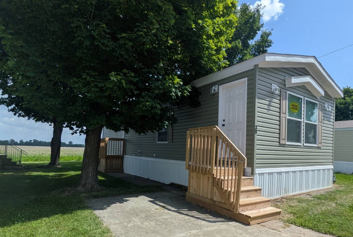 quality housing, affordable manufactured home communities, resident-first community experience, Hometown Communities, residen