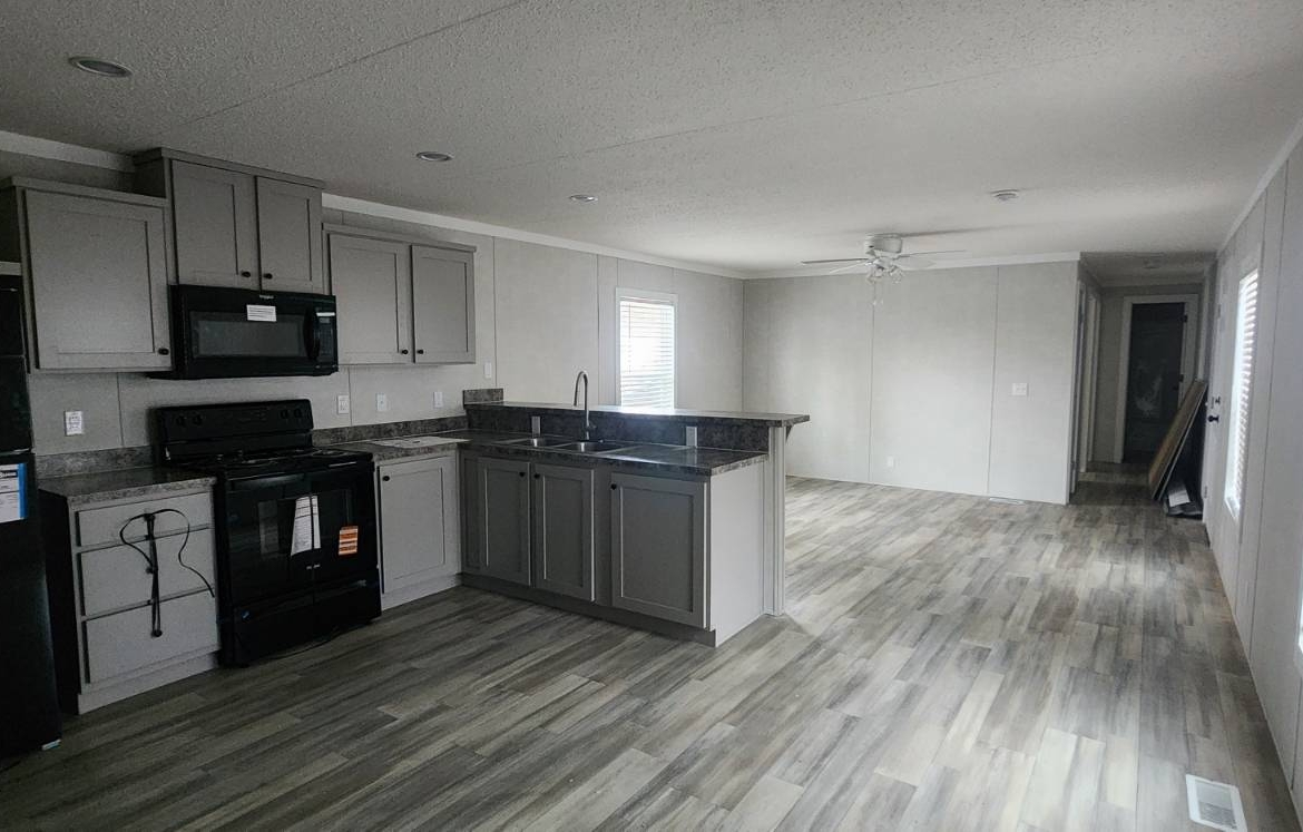 resident-first community experience, comfortable living, community living made simple, community lifestyle, mobile homes