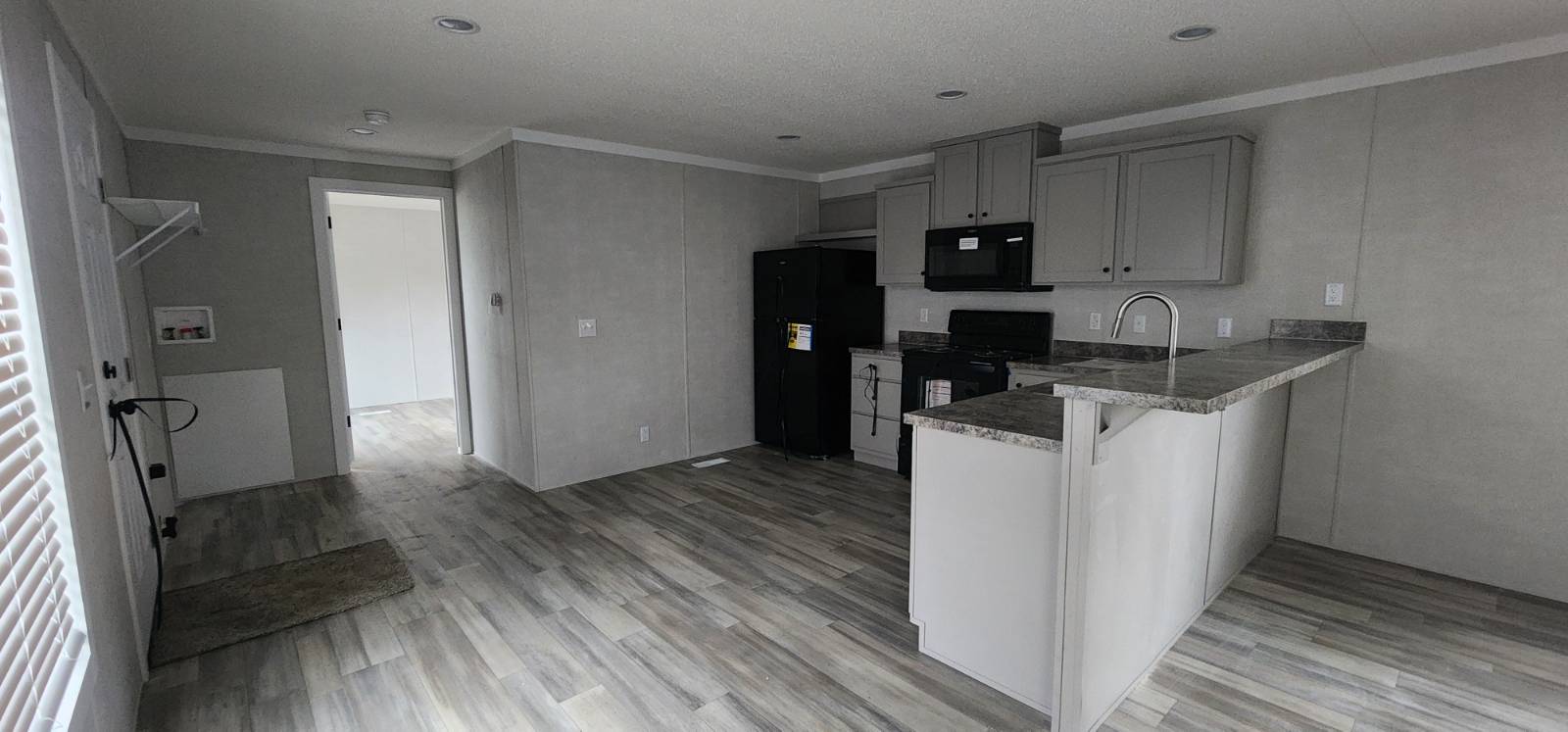 family-friendly neighborhoods, manufactured homes, affordable housing, comfortable and connected living, family-friendly comm