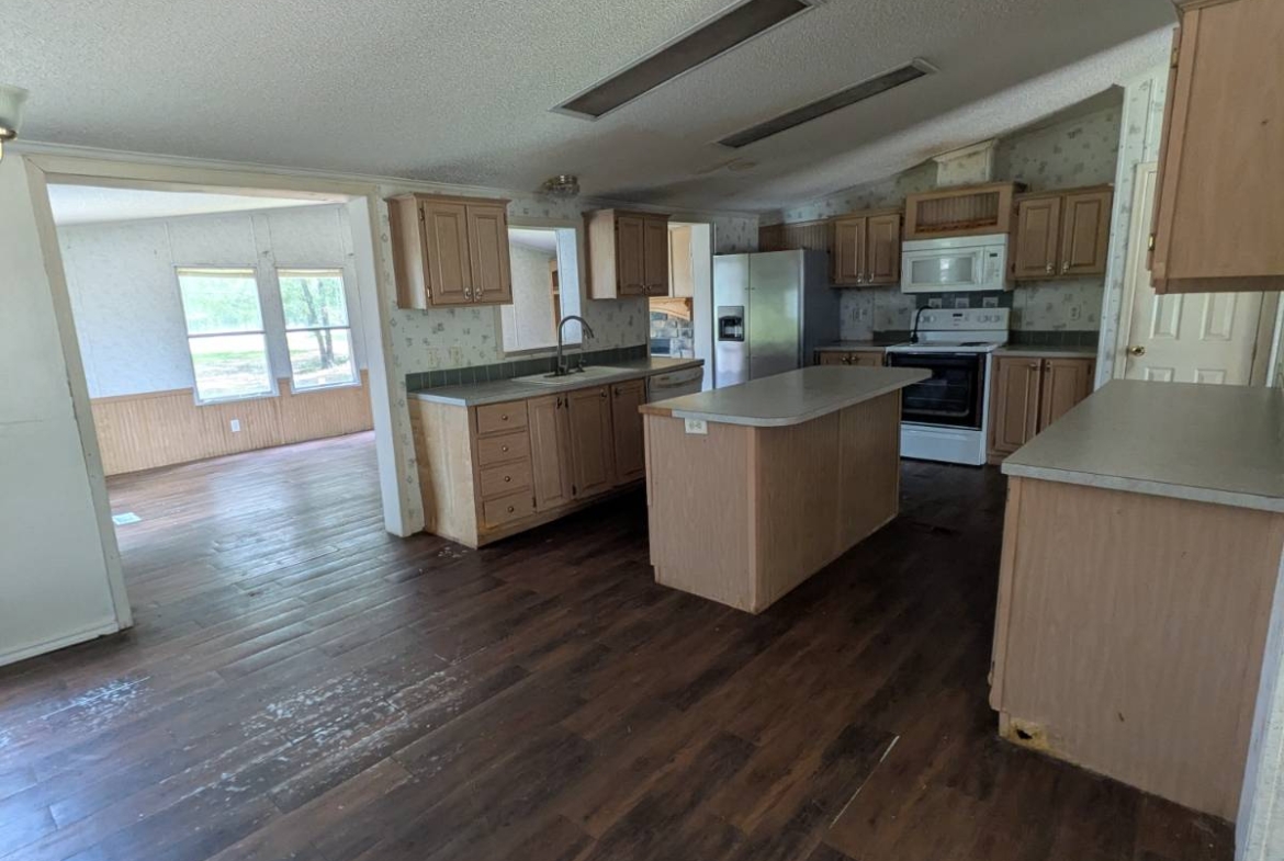 family-friendly community neighborhoods, communities designed for everyday living, manufactured home communities, manufacture