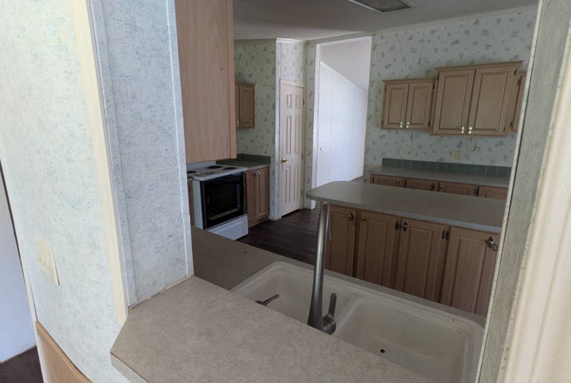 affordable manufactured home communities, neighborhood living with value, neighborhood amenities, welcoming neighborhoods, re