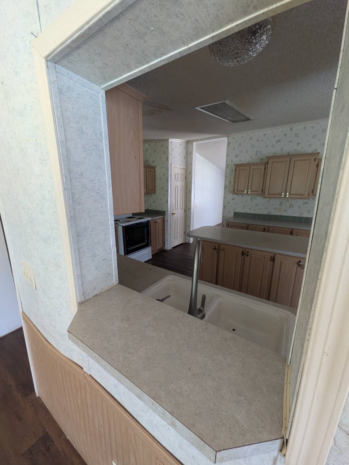 affordable manufactured home communities, neighborhood living with value, neighborhood amenities, welcoming neighborhoods, re