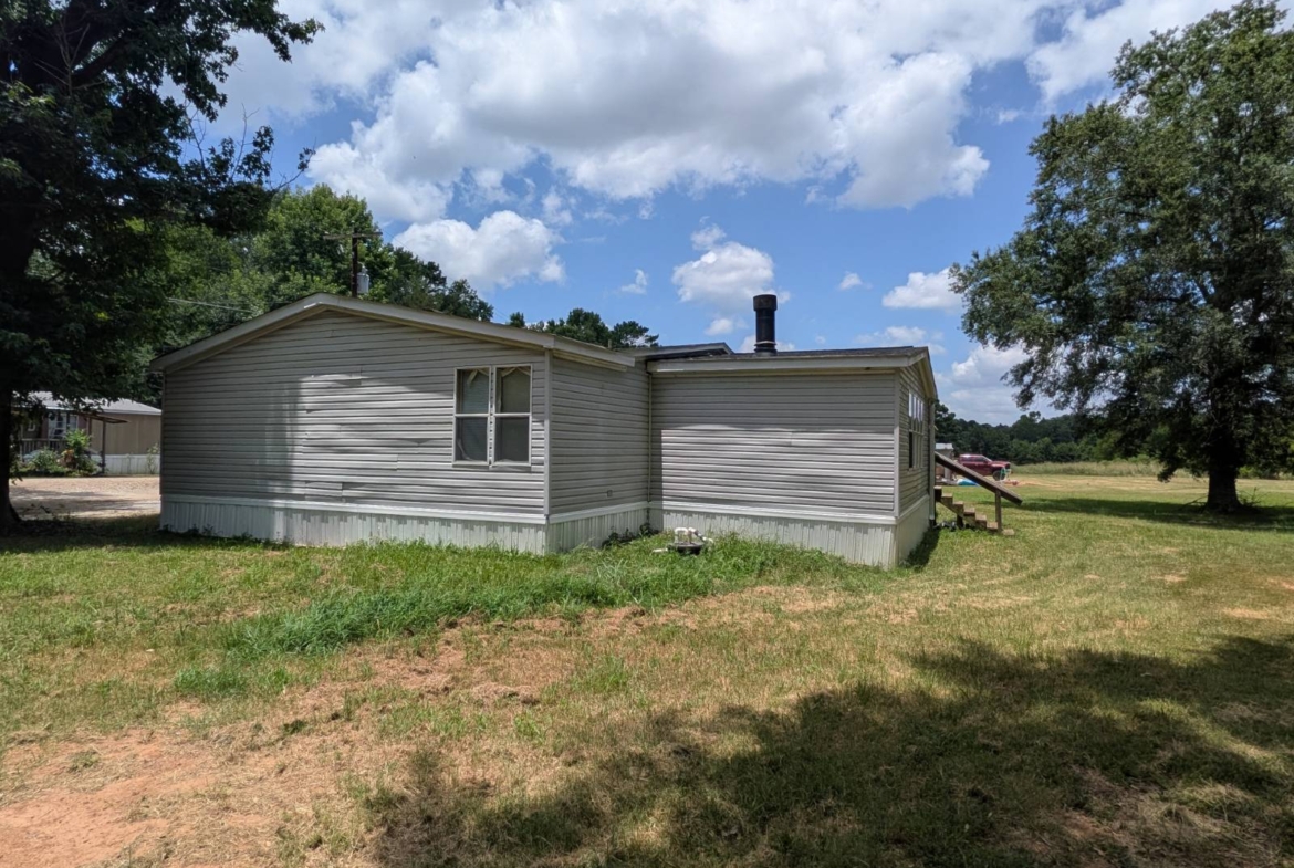 affordable manufactured home communities, comfortable living, affordable housing, affordable living without compromise, famil