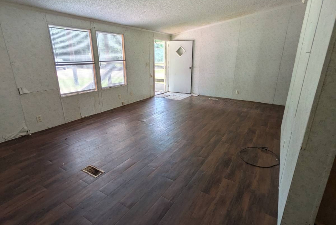 comfortable living, neighborhood amenities, affordable homeownership options, homes built for comfort and value, Hometown Com