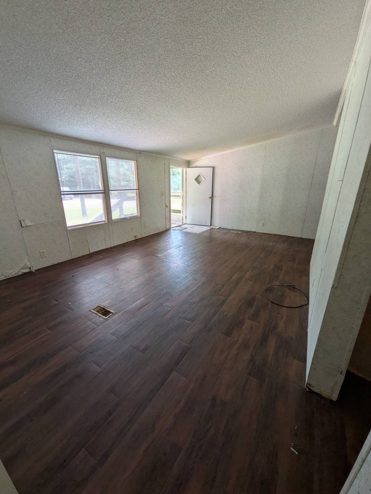 comfortable living, neighborhood amenities, affordable homeownership options, homes built for comfort and value, Hometown Com