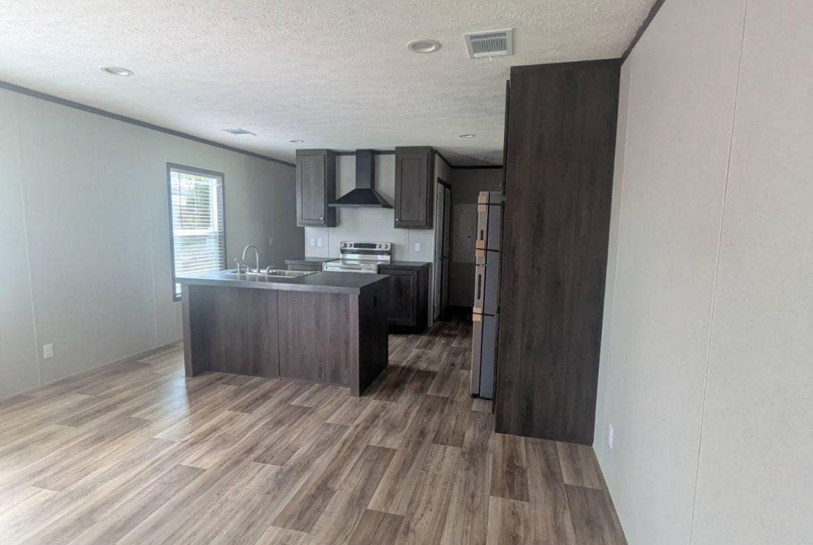 modern manufactured home living, homeownership opportunities, well-maintained housing communities, affordable housing, reside