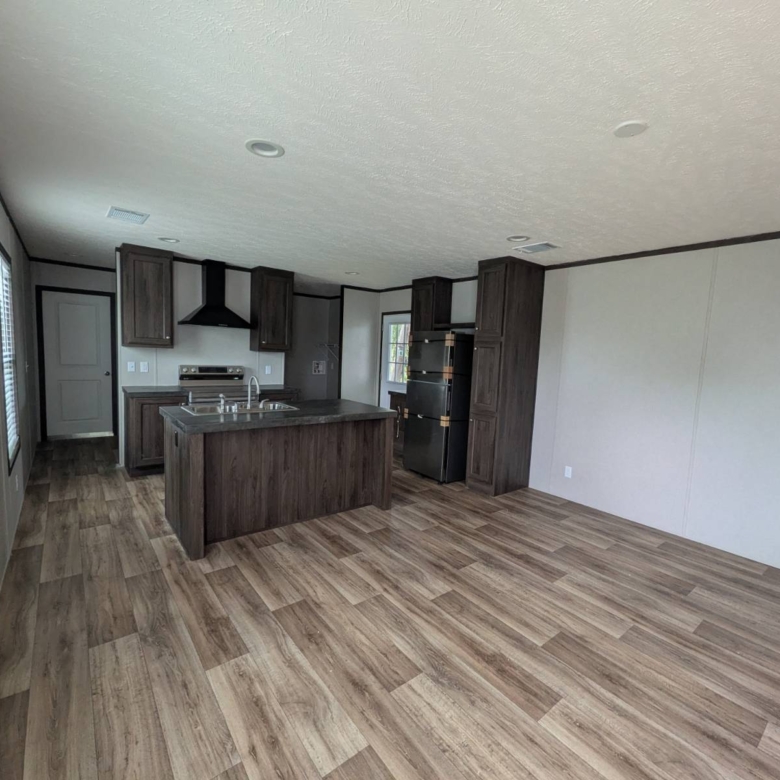 manufactured home communities, welcoming neighborhoods, communities designed for everyday living, family-friendly neighborhoo