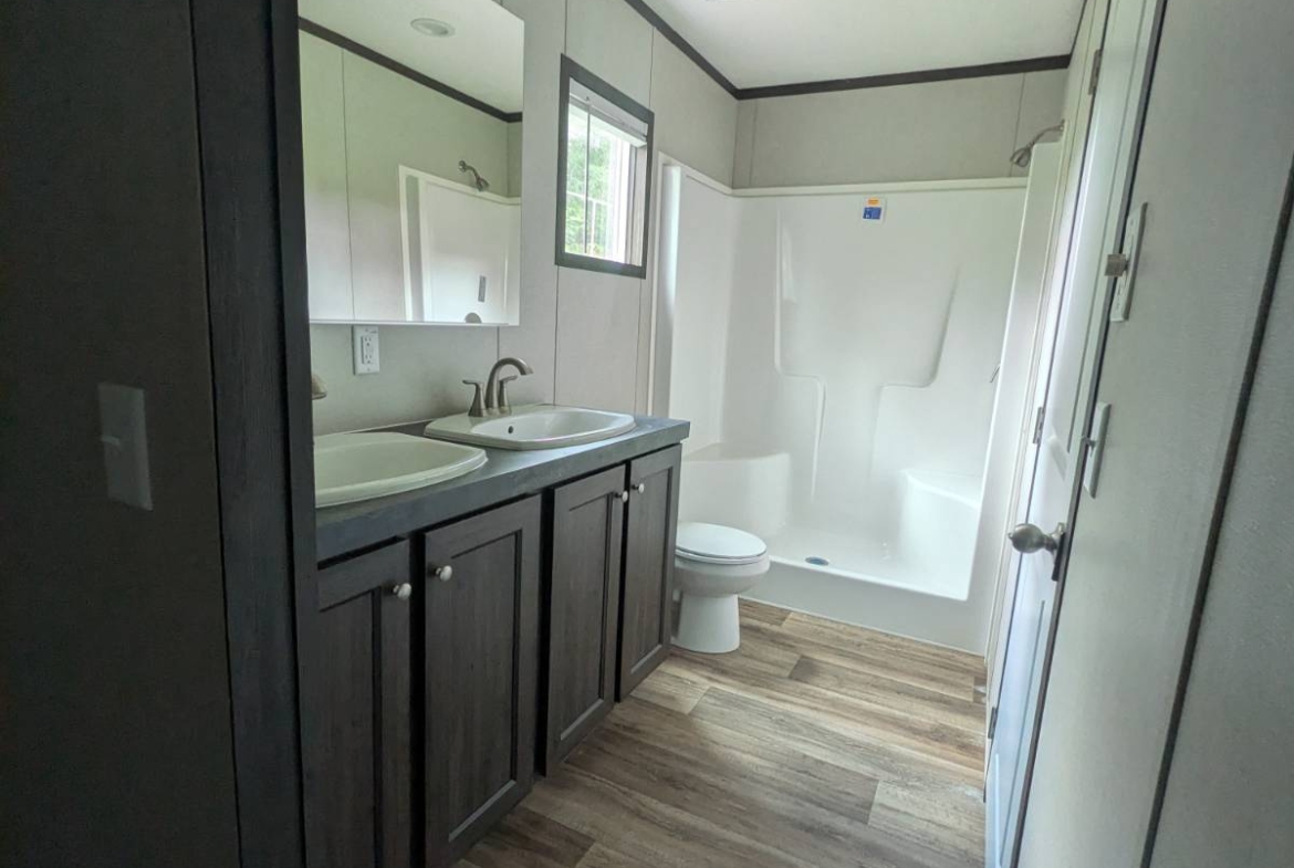 family-friendly community neighborhoods, comfortable and connected living, mobile home communities, manufactured homes, resid
