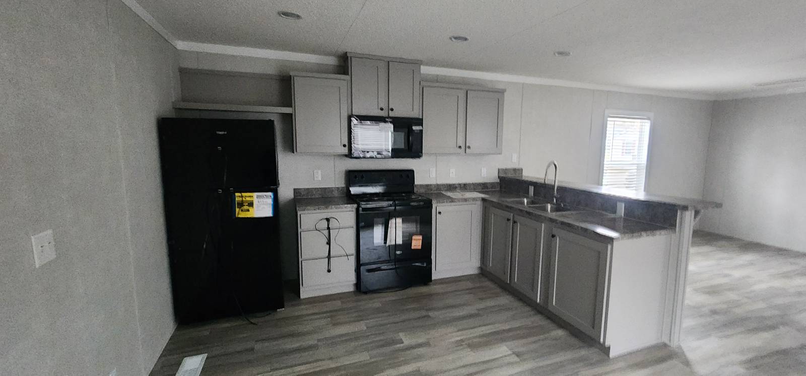 11775279-5pKlNG12MPT6pWTk.jpg resident-focused living, professionally managed communities, family-friendly community neighborhoods, mobile home communities
