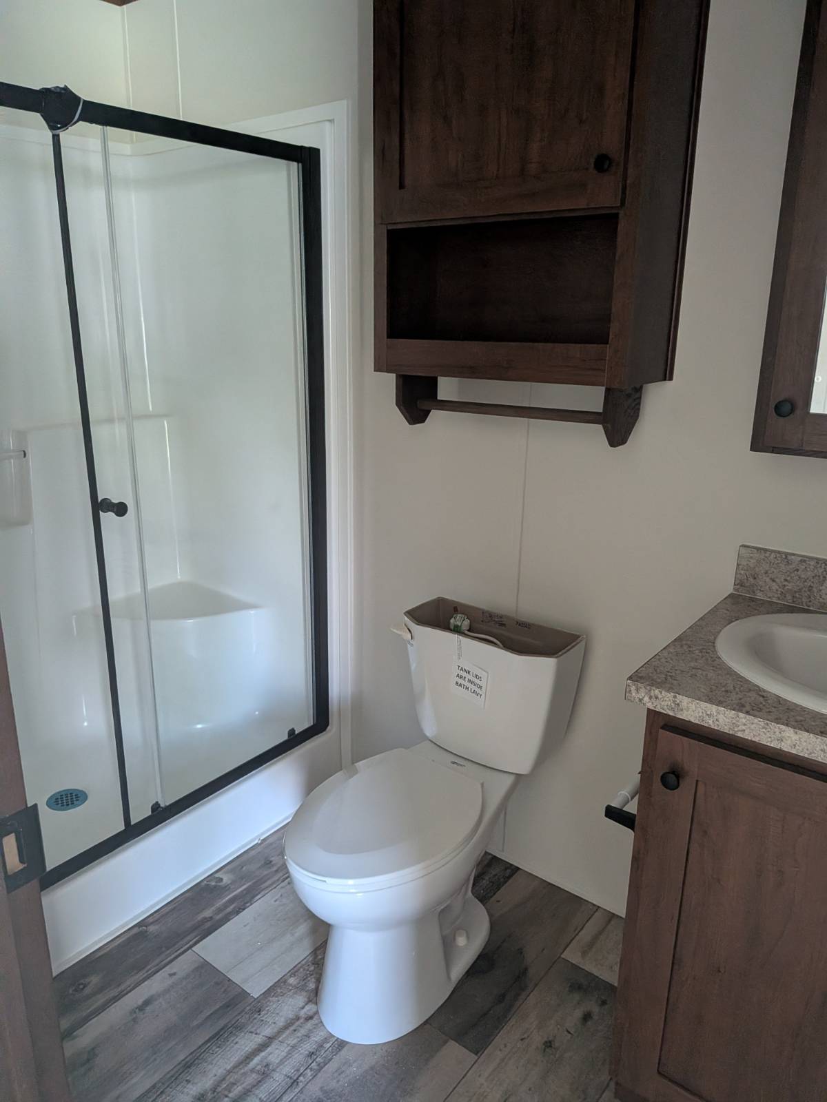 community lifestyle, manufactured homes, well-maintained housing communities, residential communities, community living made 
