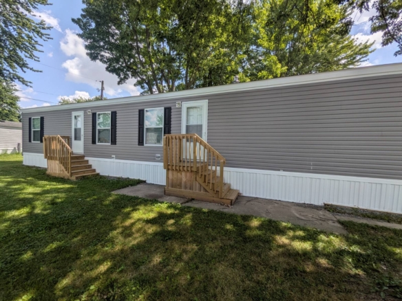 find your place at Hometown Communities, mobile homes, mobile home communities, comfortable living, a better place to live