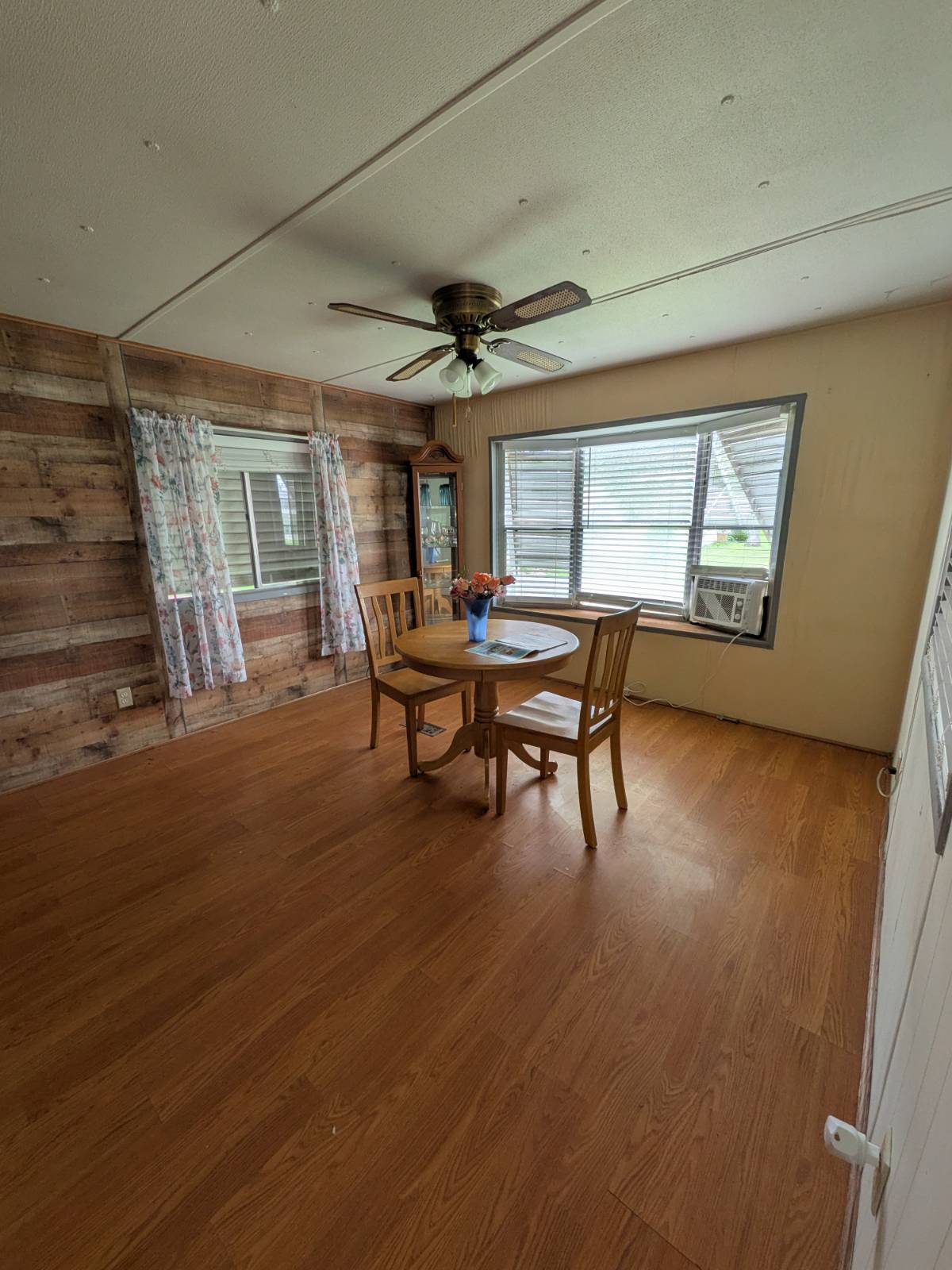 11848742-WGBYlf1DGztkCjFz.jpg family-friendly community neighborhoods, homes built for comfort and value, mobile homes, family-friendly neighborhoods, welc