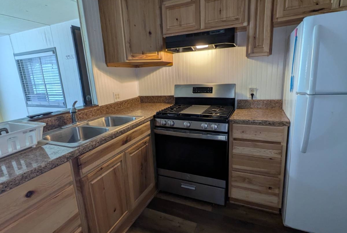 affordable manufactured home communities, affordable homeownership options, family-friendly neighborhoods, welcoming neighbor