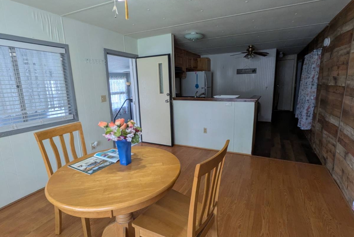 affordable housing, mobile homes, welcoming places to call home, community living made simple, manufactured homes