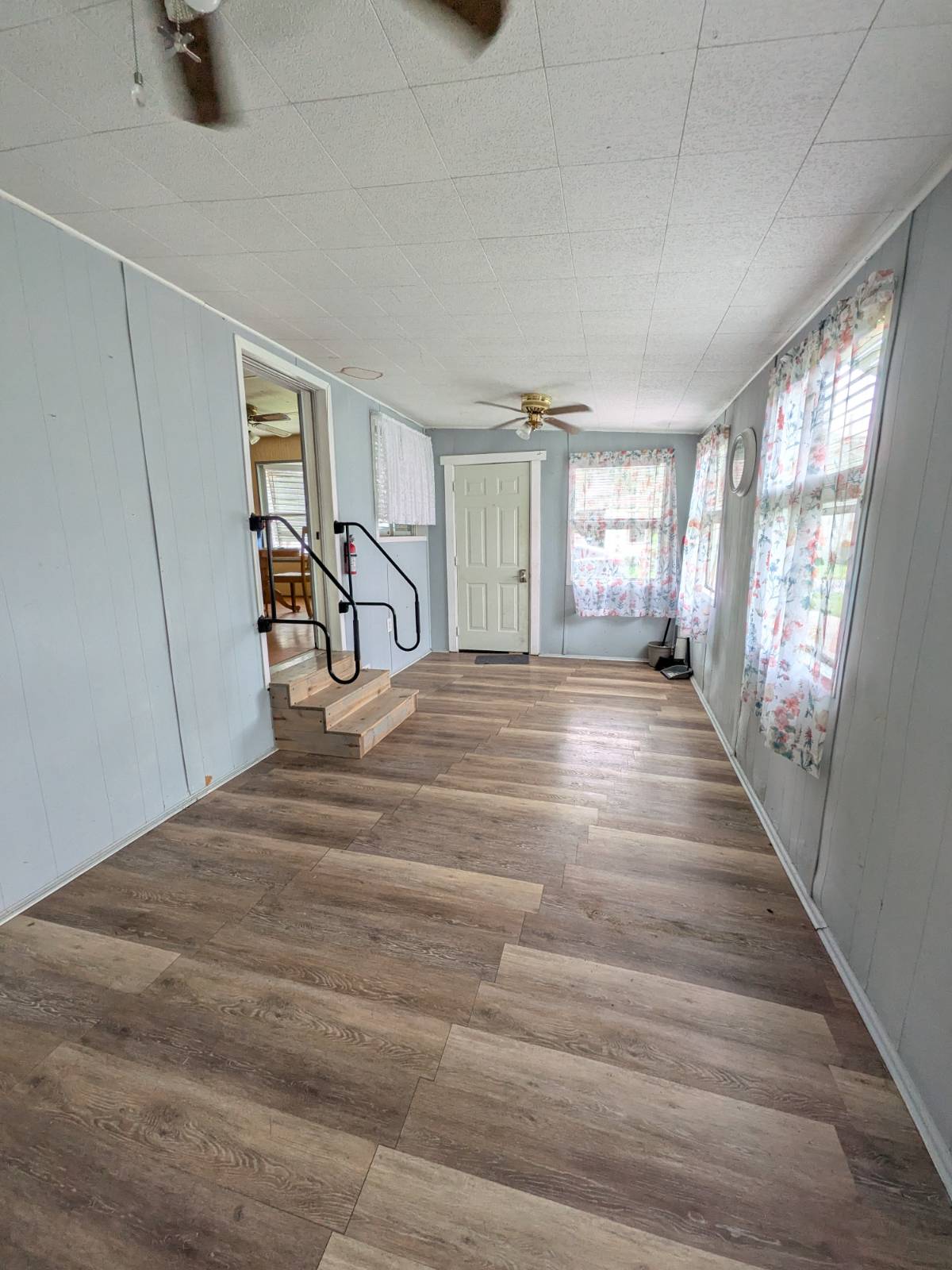 11848742-y9VbYtGMb55WMLx6.jpg resident-first community experience, mobile home communities, family-friendly community neighborhoods, housing solutions, com