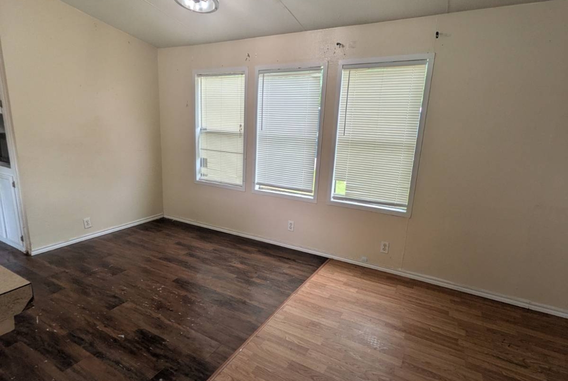 quality mobile home living, manufactured homes, community living, find your place at Hometown Communities, neighborhood ameni