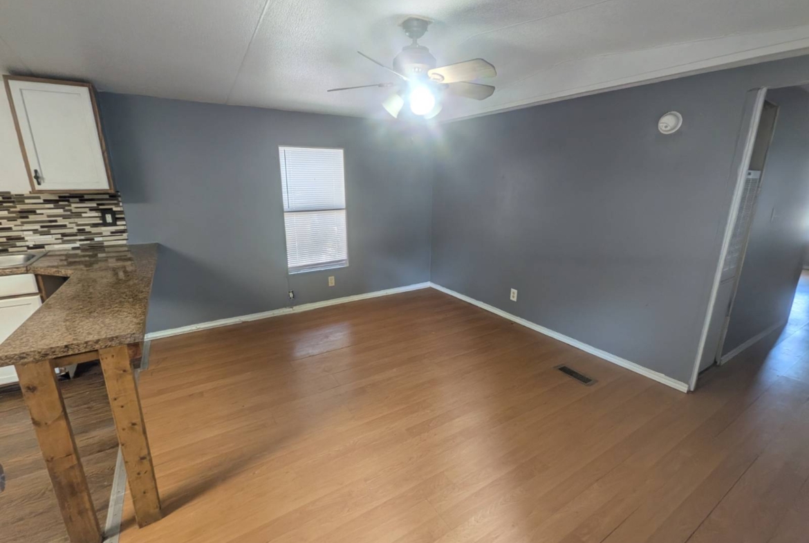 housing that fits your lifestyle, community living, neighborhood amenities, comfortable and connected living, resident-focuse