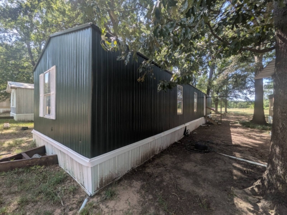 neighborhood amenities, mobile home communities, local communities, neighborhood living with value, resident-first community 
