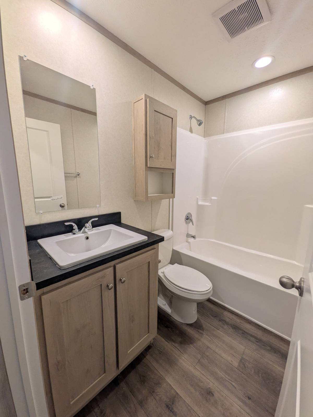 11852285-1L1N1Csffvdp3RR8.jpg communities designed for everyday living, manufactured home communities, comfortable and connected living, community living,