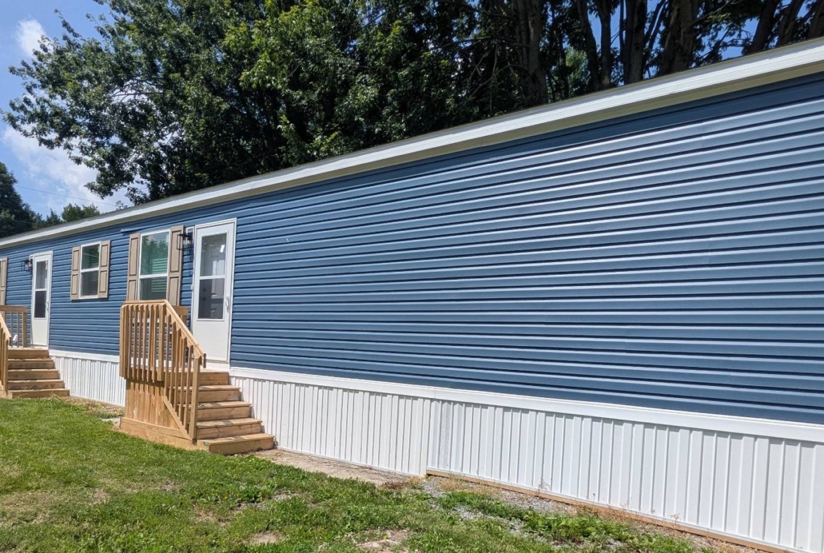 local communities, family-friendly community neighborhoods, mobile home communities, comfortable and connected living, manufa