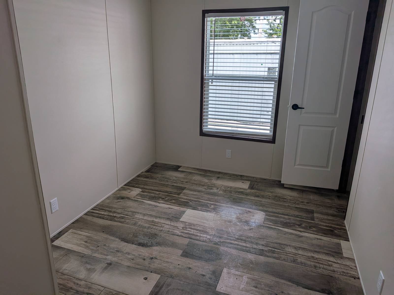 11899728-GH95hcSzy312CwNY.jpg community lifestyle, resident-first community experience, family-friendly neighborhoods, quality housing, family-friendly com