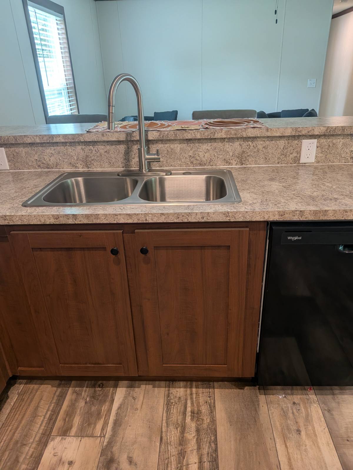 11899728-VvRLJ4WSWs4ykH7l.jpg comfortable and connected living, family-friendly neighborhoods, affordable homeownership options, local communities, residen