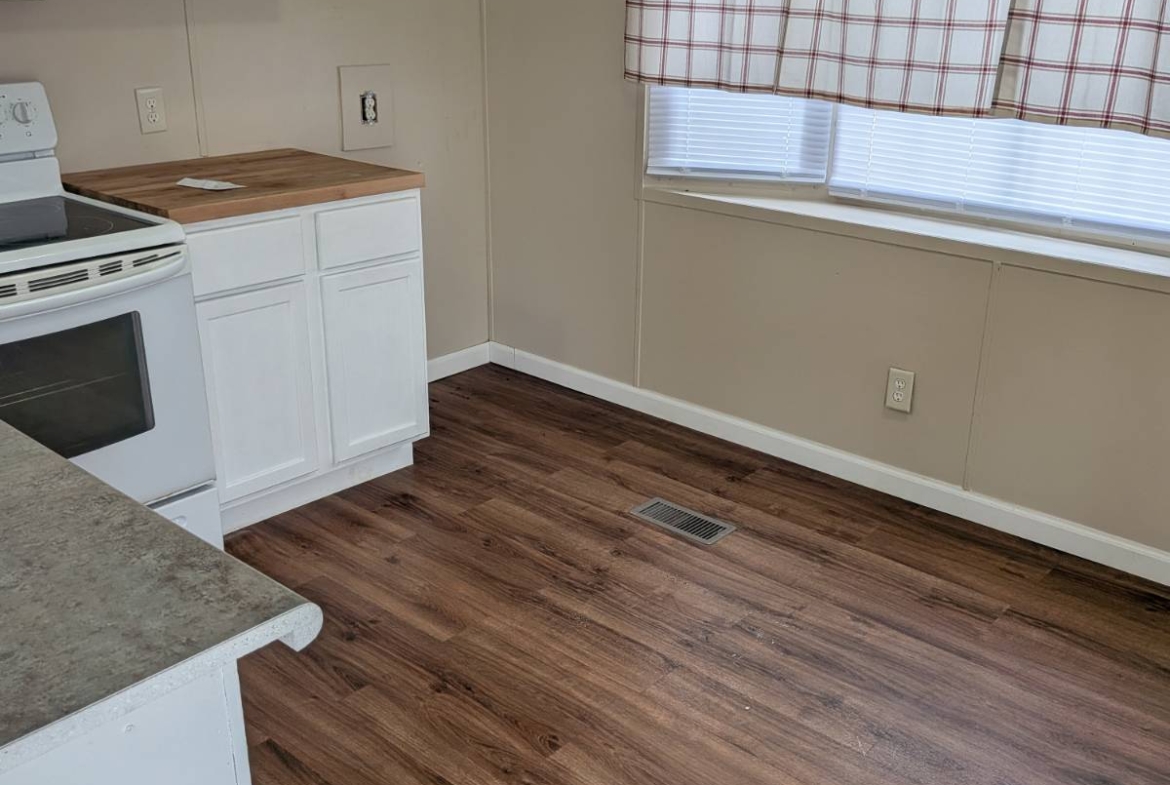 comfortable and connected living, housing solutions, quality mobile home living, community management, Hometown Communities
